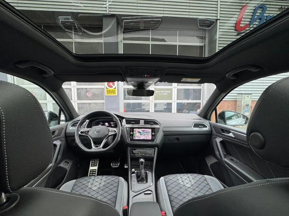 Volkswagen TIGUAN 1.4TSI eHybride 245pk R-Line business Blac uit 2022, foto 6