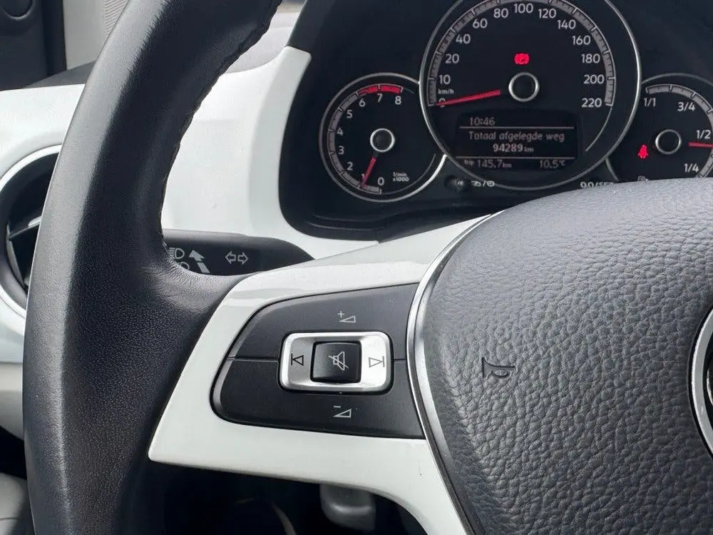 Volkswagen UP 1.0 BEATS 5-drs DAB Radio Lane Assist uit 2020, foto 19