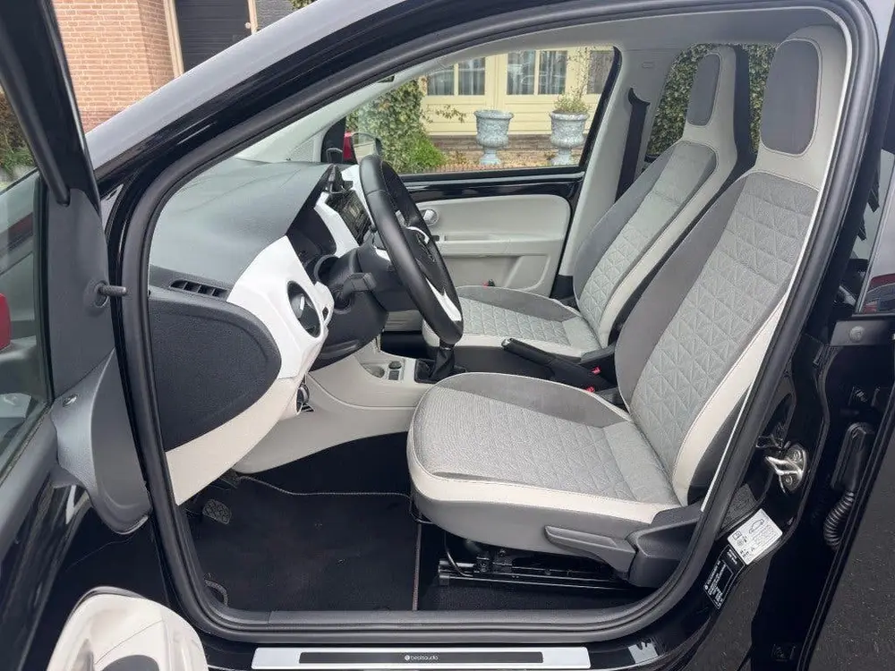 Volkswagen UP 1.0 BEATS 5-drs DAB Radio Lane Assist uit 2020, foto 7
