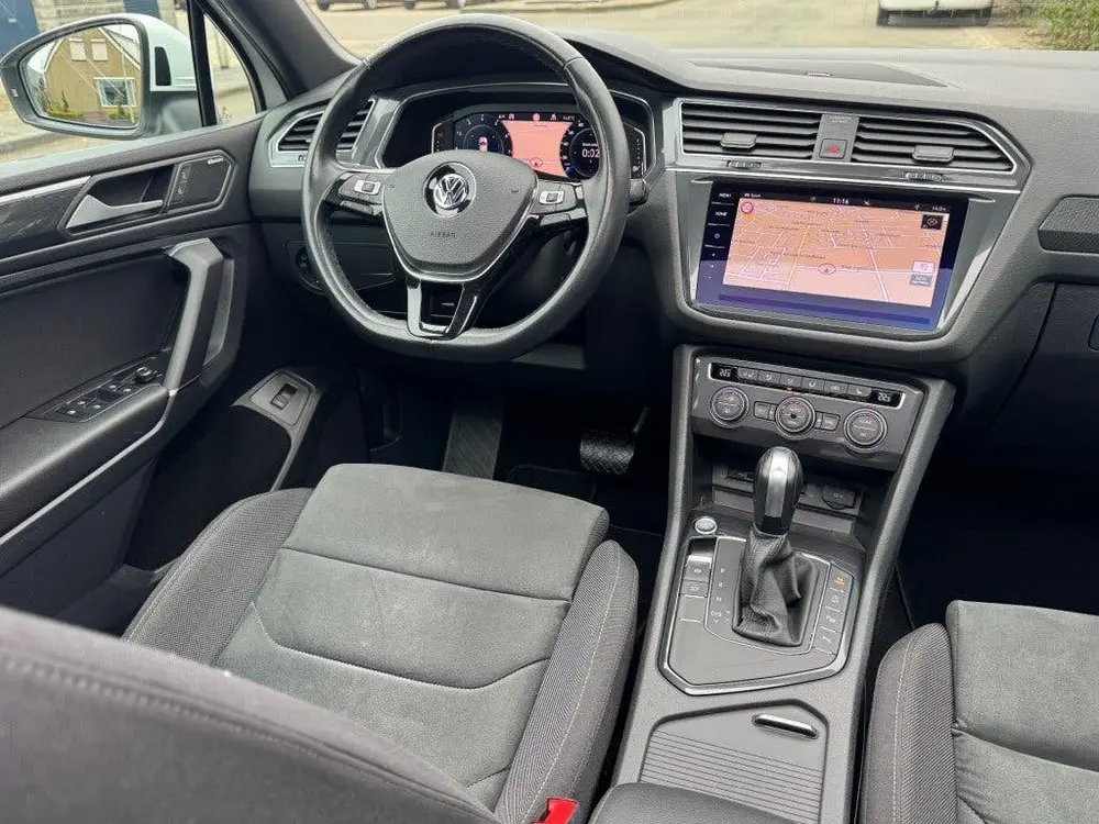 Volkswagen TIGUAN ALLSPACE 1.5 TSI R-line DSG 7-Persoons Pan uit 2020, foto 15