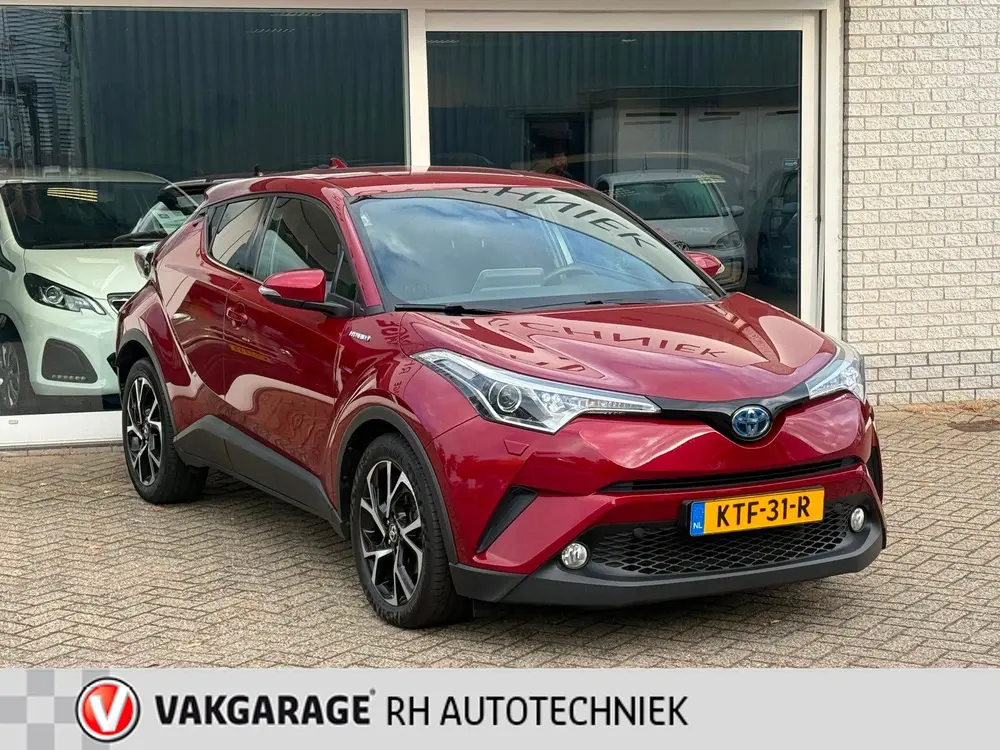 Toyota C-Hr 1.8 Hybrid Dynamic uit 2019, foto 2