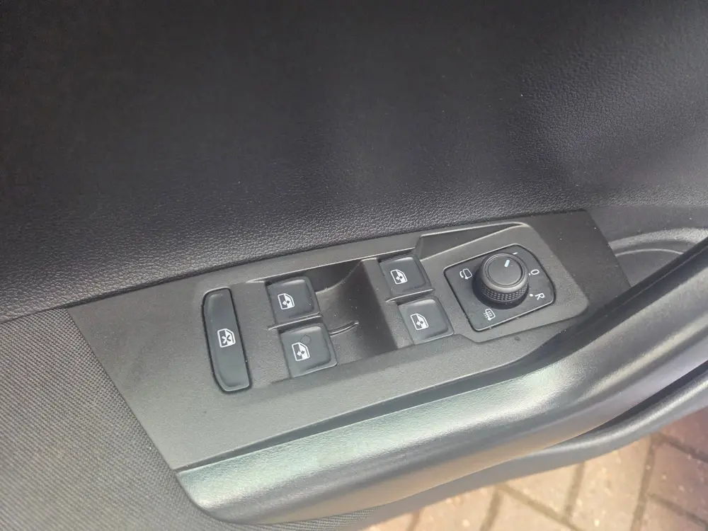 Volkswagen Polo 1.0 TSI Life Cruise control/ Navigatie/ Appl uit 2022, foto 13