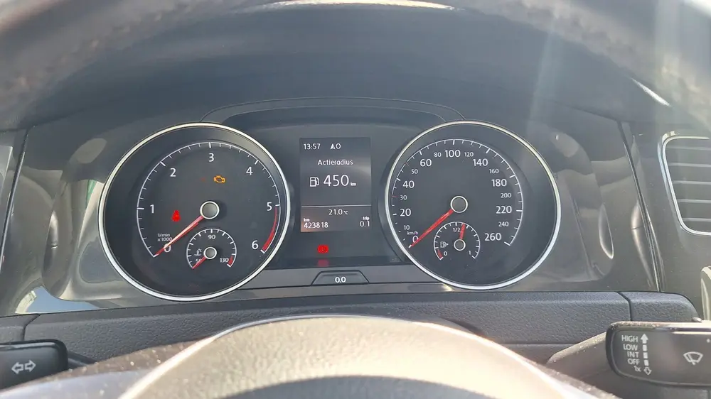 Volkswagen Golf 1.6 TDI Comfortline (motor defect) uit 2019, foto 7