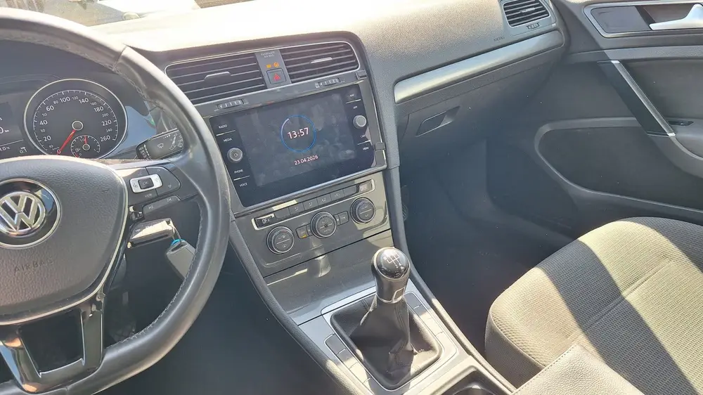 Volkswagen Golf 1.6 TDI Comfortline (motor defect) uit 2019, foto 8