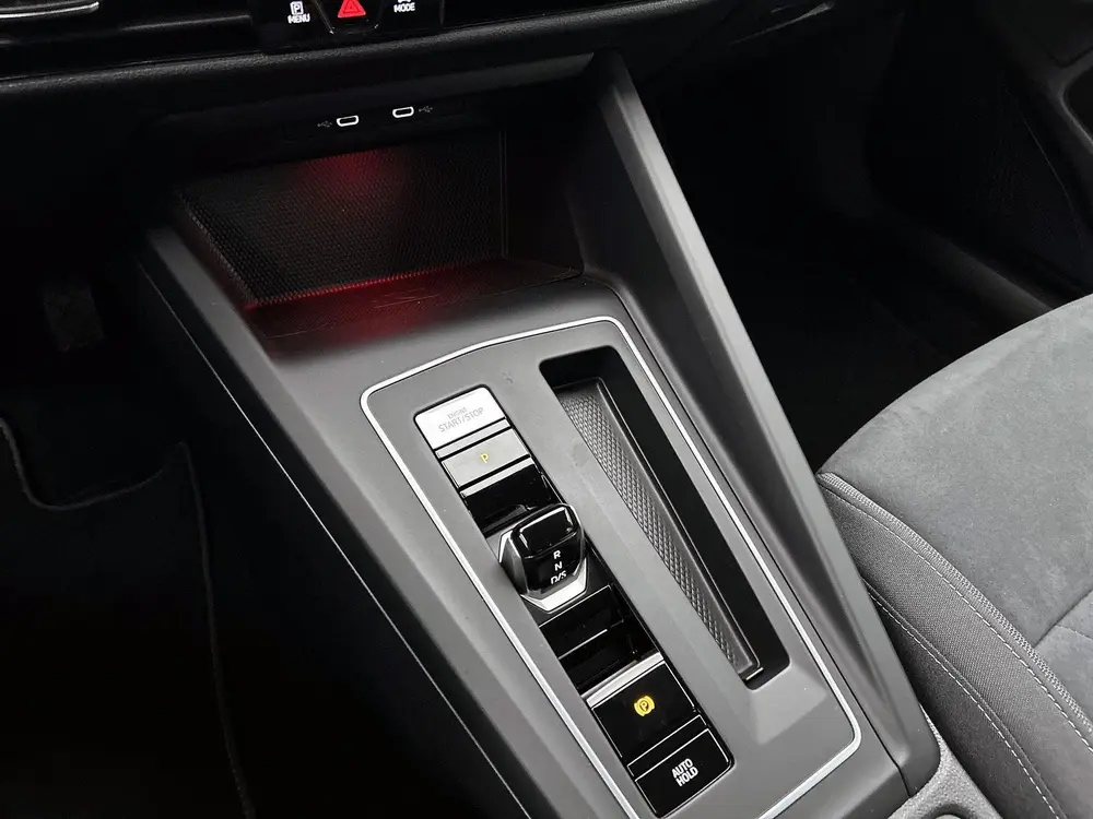 Volkswagen Golf 1.4 eHybrid Style | 204 PK | Soh 100% | Park uit 2021, foto 9