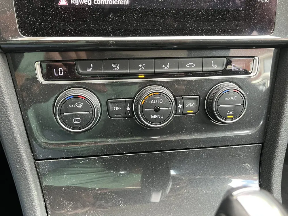Volkswagen E-Golf E-DITION Aut/Ecc/Navi/Camera (bj 2020) uit 2020, foto 10