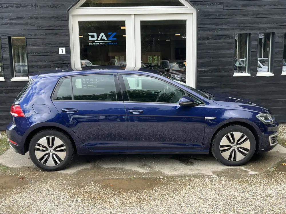 Volkswagen E-Golf E-DITION Aut/Ecc/Navi/Camera (bj 2020) uit 2020, foto 2