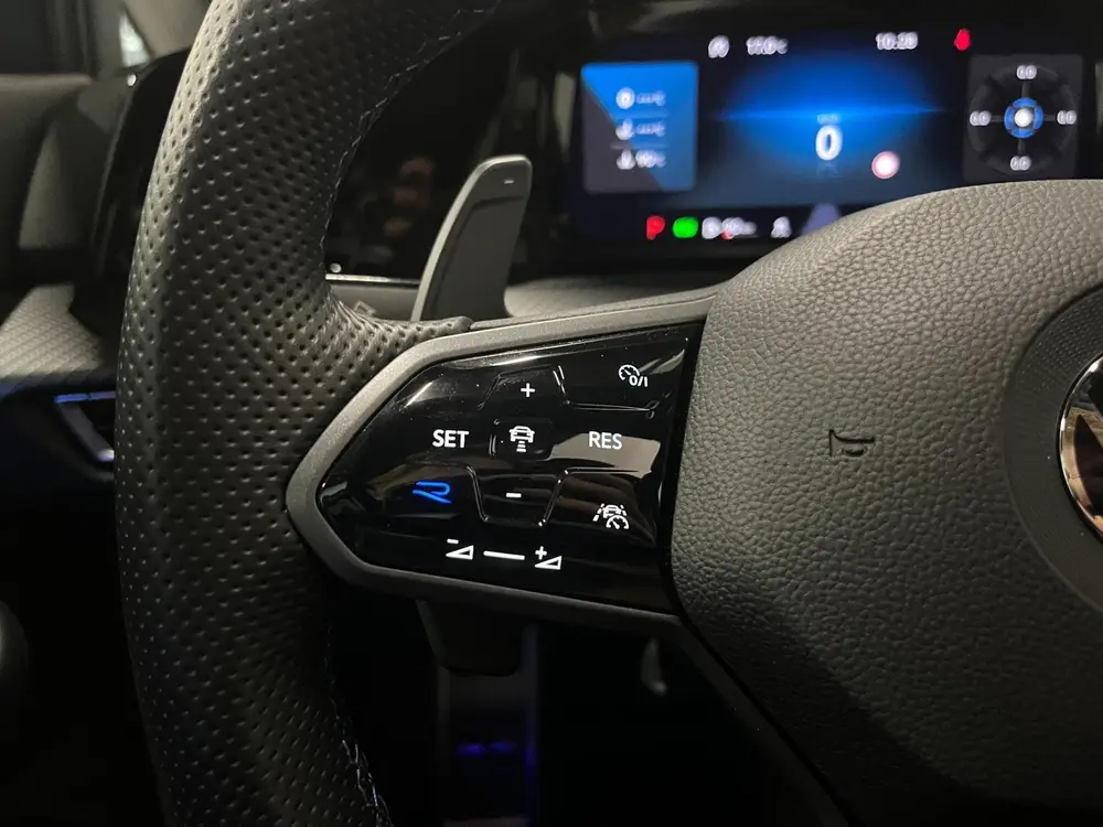 Volkswagen Golf 2.0 TSI R 4Motion | AKRAPOVIC | PANO | LEDER uit 2021, foto 11