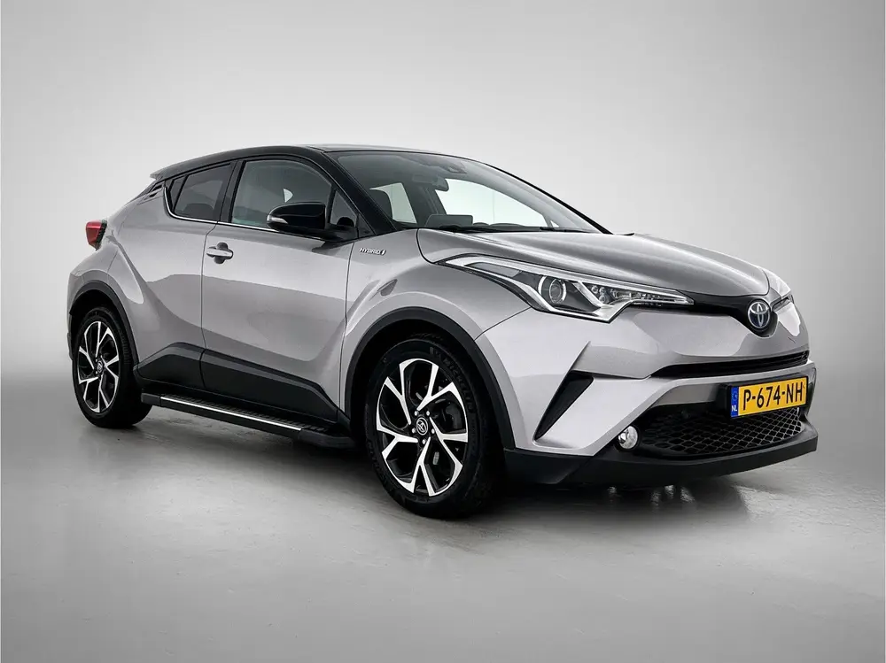 Toyota C-Hr 1.8 Hybrid Dynamic | Navigatie | Airco | Achteru uit 2019, foto 13