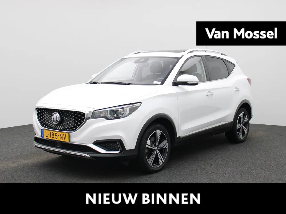 MG ZS EV Luxury 45 kWh | Automaat | Panoramadak | Leder | uit 2021