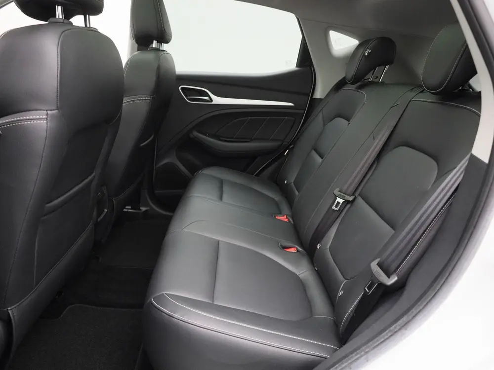 MG ZS EV Luxury 45 kWh | Automaat | Panoramadak | Leder | uit 2021, foto 13