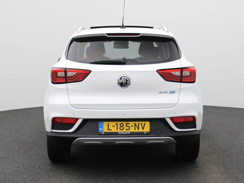 MG ZS EV Luxury 45 kWh | Automaat | Panoramadak | Leder | uit 2021, foto 6
