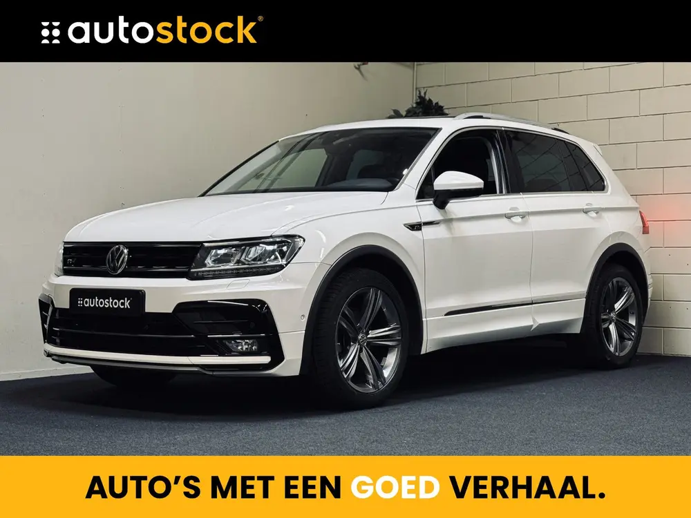 Volkswagen Tiguan 1.5 TSI ACT Highline R-Line | Panorama | L uit 2020