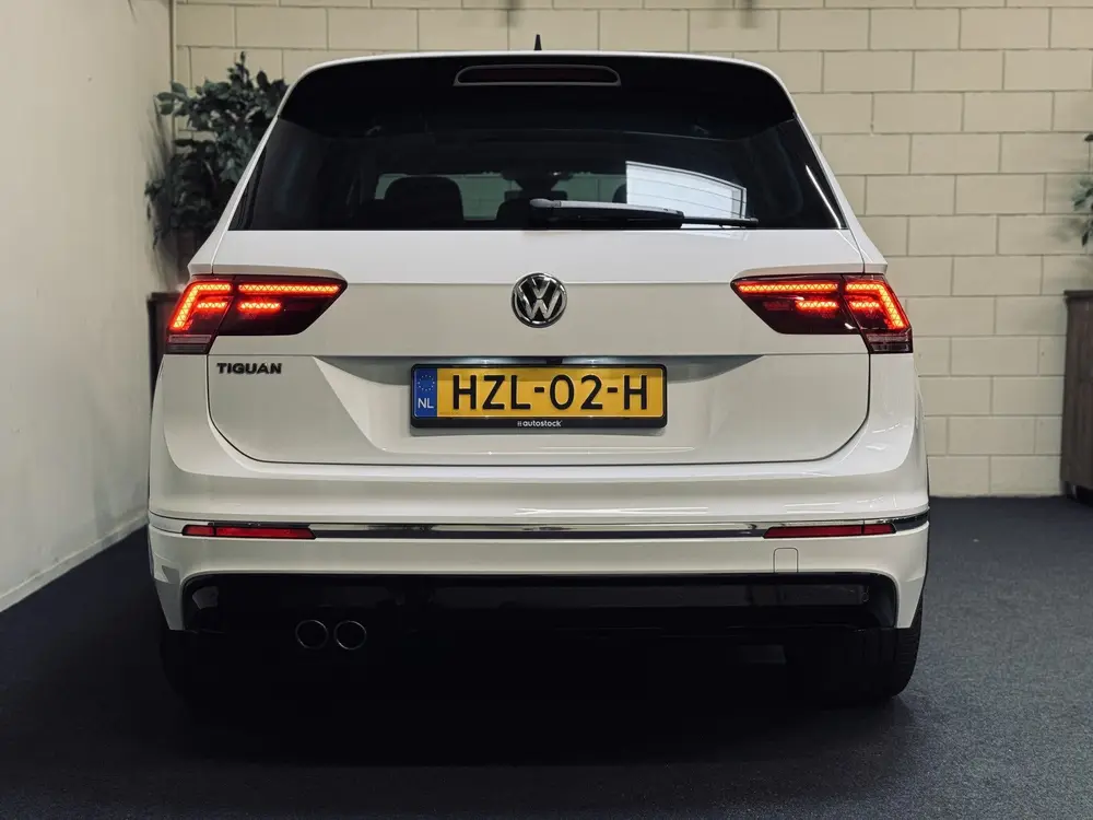 Volkswagen Tiguan 1.5 TSI ACT Highline R-Line | Panorama | L uit 2020, foto 9