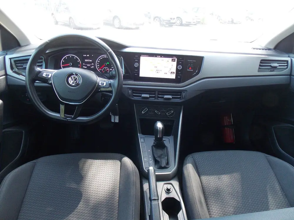 Volkswagen POLO 1.0 TSI Comfortline Business Automaat Airco uit 2019, foto 2