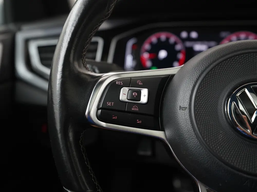 Volkswagen Polo 1.5 TSI R-Line DSG | Schuifdak | Digital Coc uit 2020, foto 7
