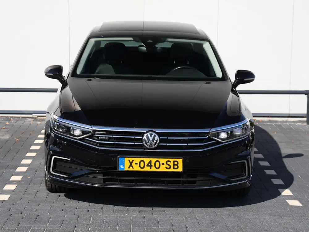 Volkswagen Passat 1.4 TSI GTE Business 218PK DSG | LED Matri uit 2020, foto 4