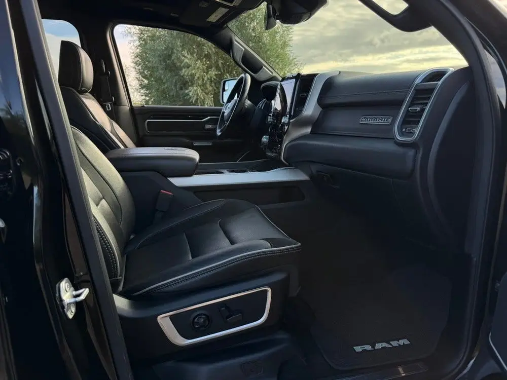 Dodge Ram 1500 LARAMIE NIGHT 5.7L V8, LAGE BIJTELLING, PANO uit 2019, foto 8