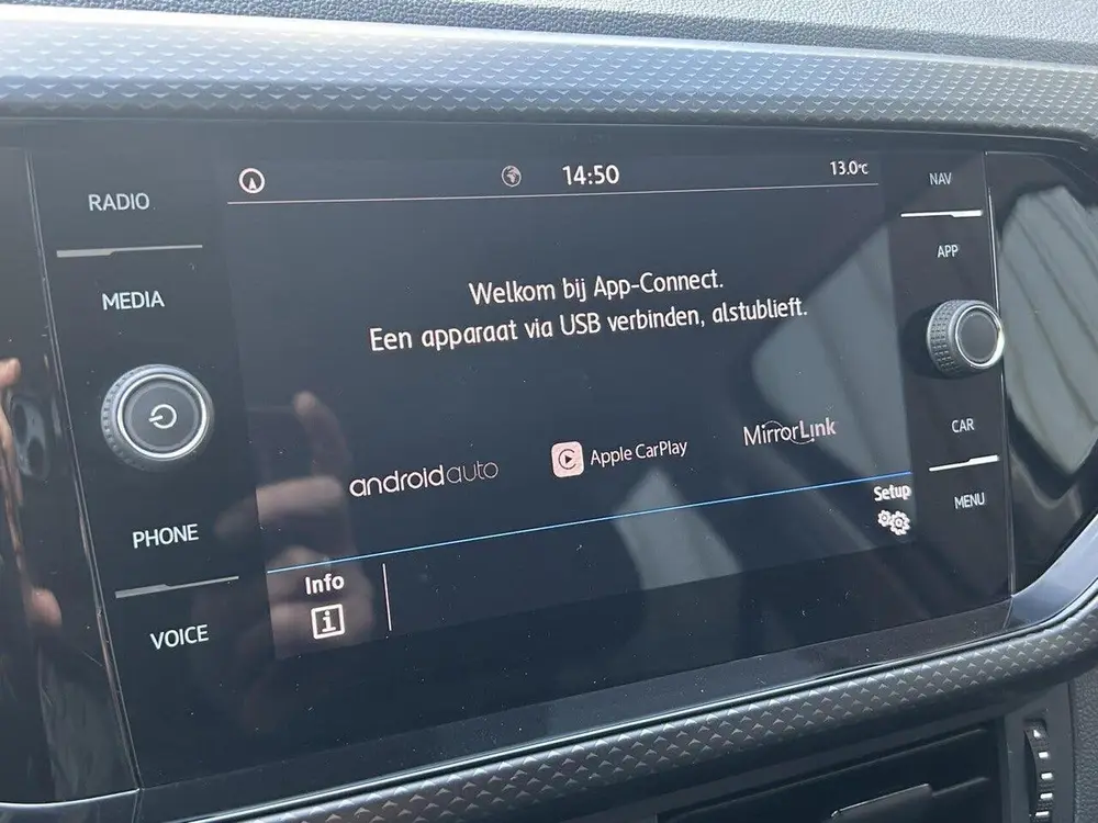 Volkswagen T-Cross 1.0 TSI Ecc/Navigatie/Pdc/Acc/Lane-Assist uit 2020, foto 10
