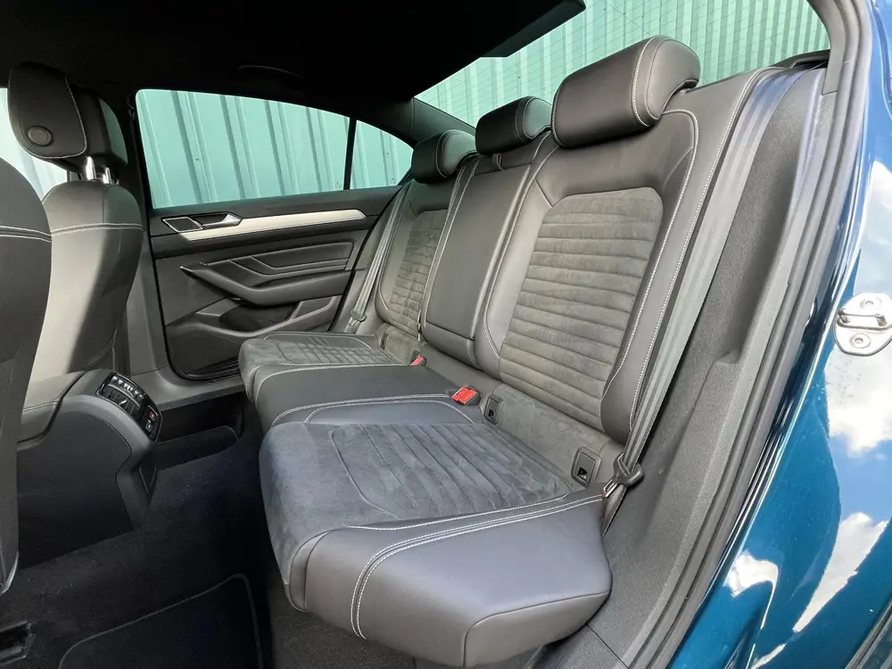 Volkswagen Passat 1.5 TSI R-Line Business + ACC/STOELVERW/ER uit 2021, foto 5