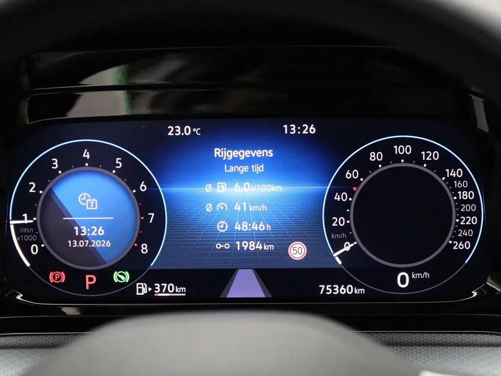 Volkswagen Golf 1.0 eTSI Life | Automaat | Panorama dak | Vi uit 2022, foto 9