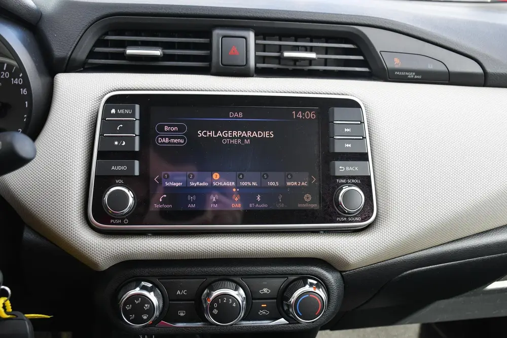 Nissan Micra 1.0 IG-T Acenta APPLE CARPLAY/ CRUISE CONTROL/ uit 2019, foto 19