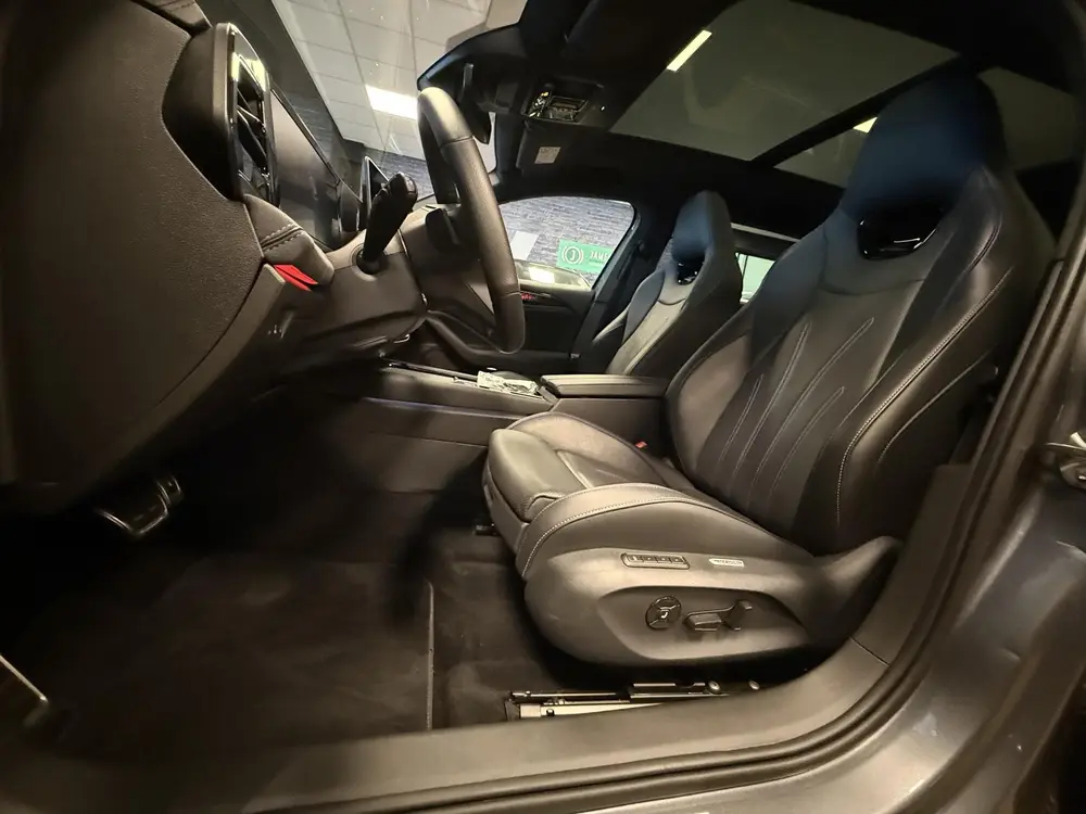 Volkswagen Passat Variant 1.5 eTSI R-Line Edition PHEV|PANO| uit 2025, foto 11