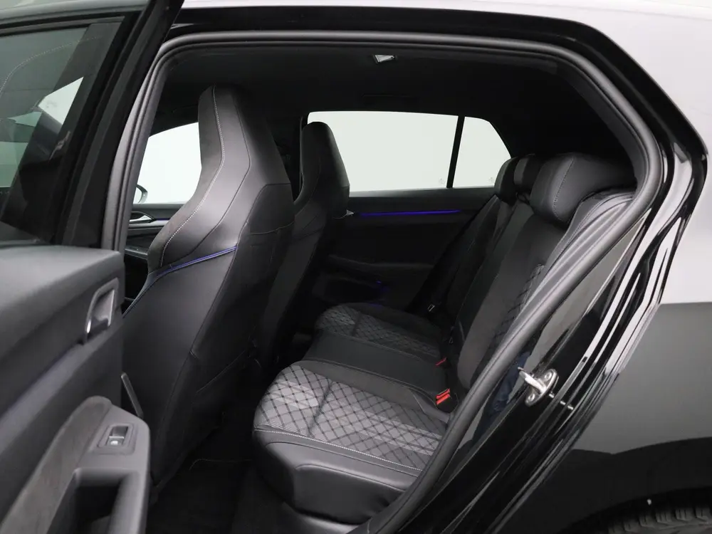 Volkswagen Golf 1.5 eTSI R-Line Edition AUTOMAAT | R-LINE | uit 2025, foto 10
