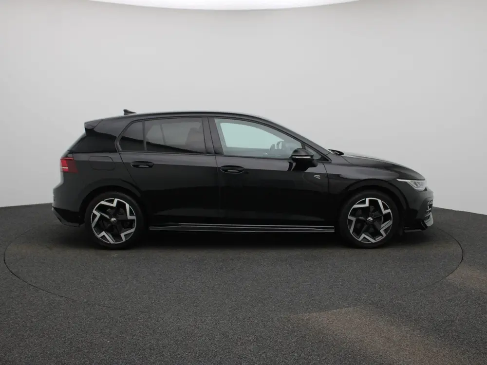 Volkswagen Golf 1.5 eTSI R-Line Edition AUTOMAAT | R-LINE | uit 2025, foto 6