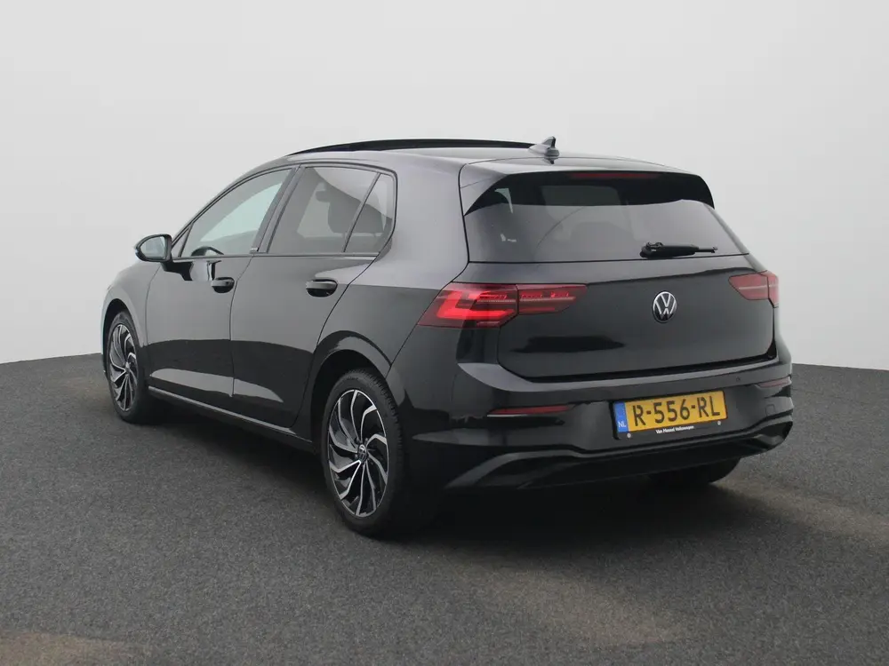 Volkswagen Golf 1.5 eTSI R-Line ADAPTIVE CRUISECONTROL | NAV uit 2021, foto 2