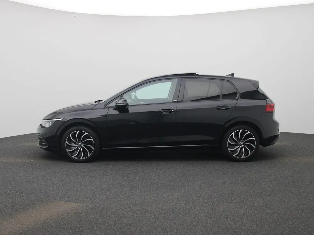 Volkswagen Golf 1.5 eTSI R-Line ADAPTIVE CRUISECONTROL | NAV uit 2021, foto 4