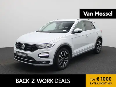 Volkswagen T-Roc 1.5 TSI 150PK R-Line | NAVIGATIE | BEATS AU uit 2021
