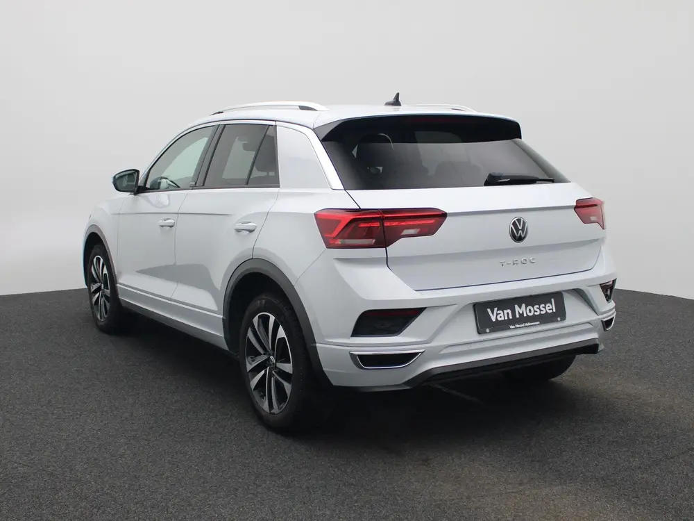 Volkswagen T-Roc 1.5 TSI 150PK R-Line | NAVIGATIE | BEATS AU uit 2021, foto 2