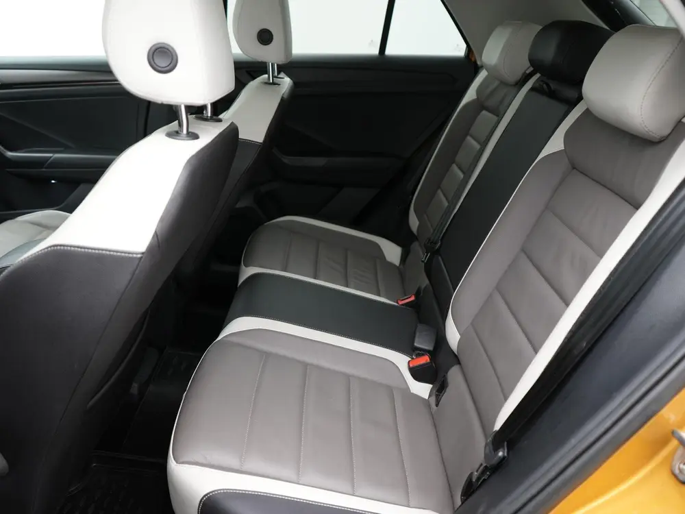 Volkswagen T-Roc 1.5 TSI Sport Business R AUTOMAAT | PANORAM uit 2019, foto 10
