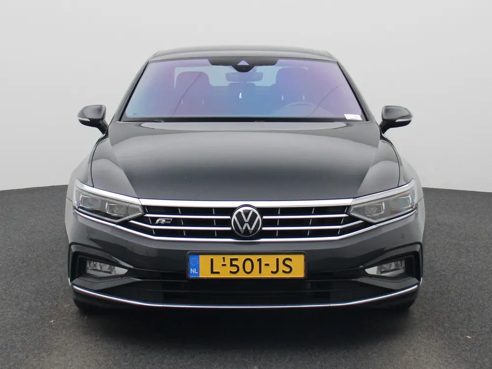 Volkswagen Passat 1.5 TSI R-Line Business + AUTOMAAT | NAVIG uit 2021, foto 3