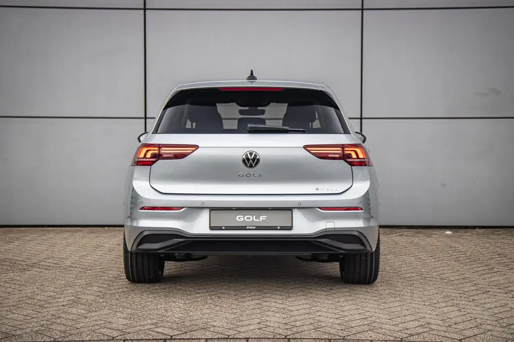 Volkswagen Golf 1.5 eHybrid 204pk Life Edition | 19" Velgen uit 2026, foto 9