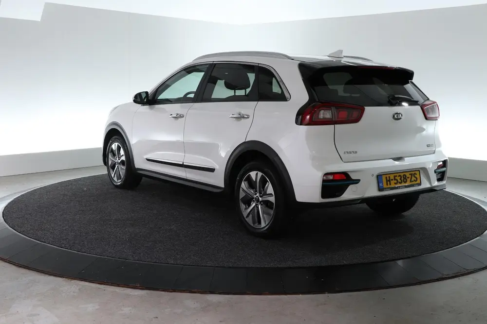 Kia E-Niro ExecutiveLine 64 kWh | SOH 100% | 4 NIEUWE ALL SE uit 2019, foto 13