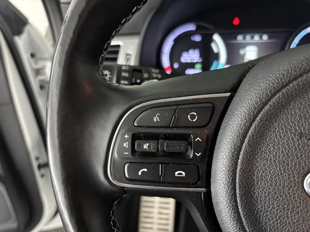 Kia E-Niro ExecutiveLine 64 kWh | SOH 100% | 4 NIEUWE ALL SE uit 2019, foto 16