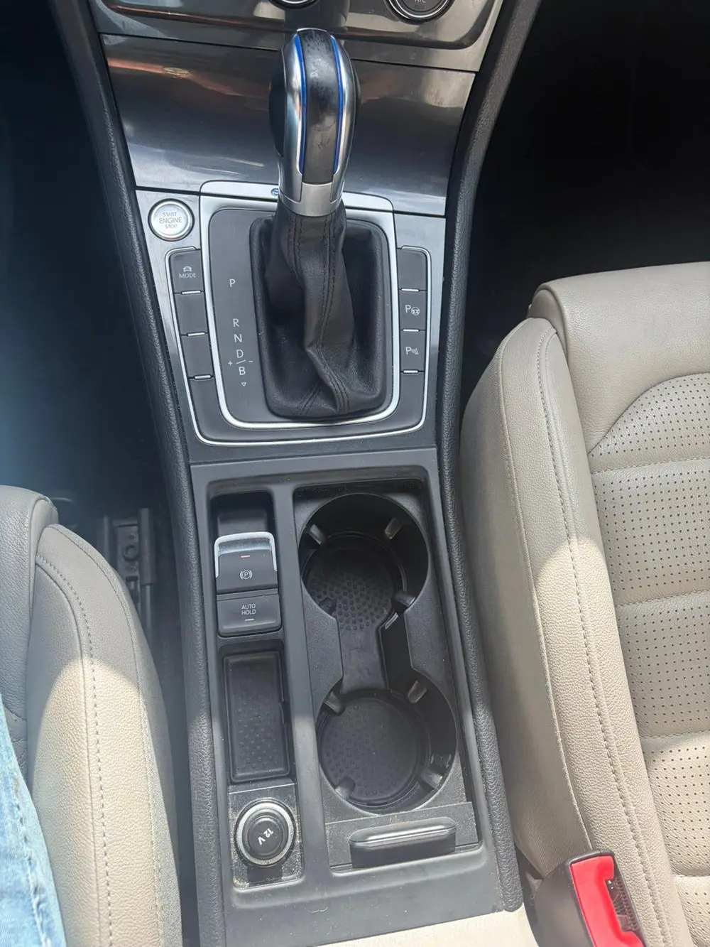 Volkswagen Golf e-Golf 36 kWh 136 pk Automaat 2019 Peacock Groen uit 2019, foto 13