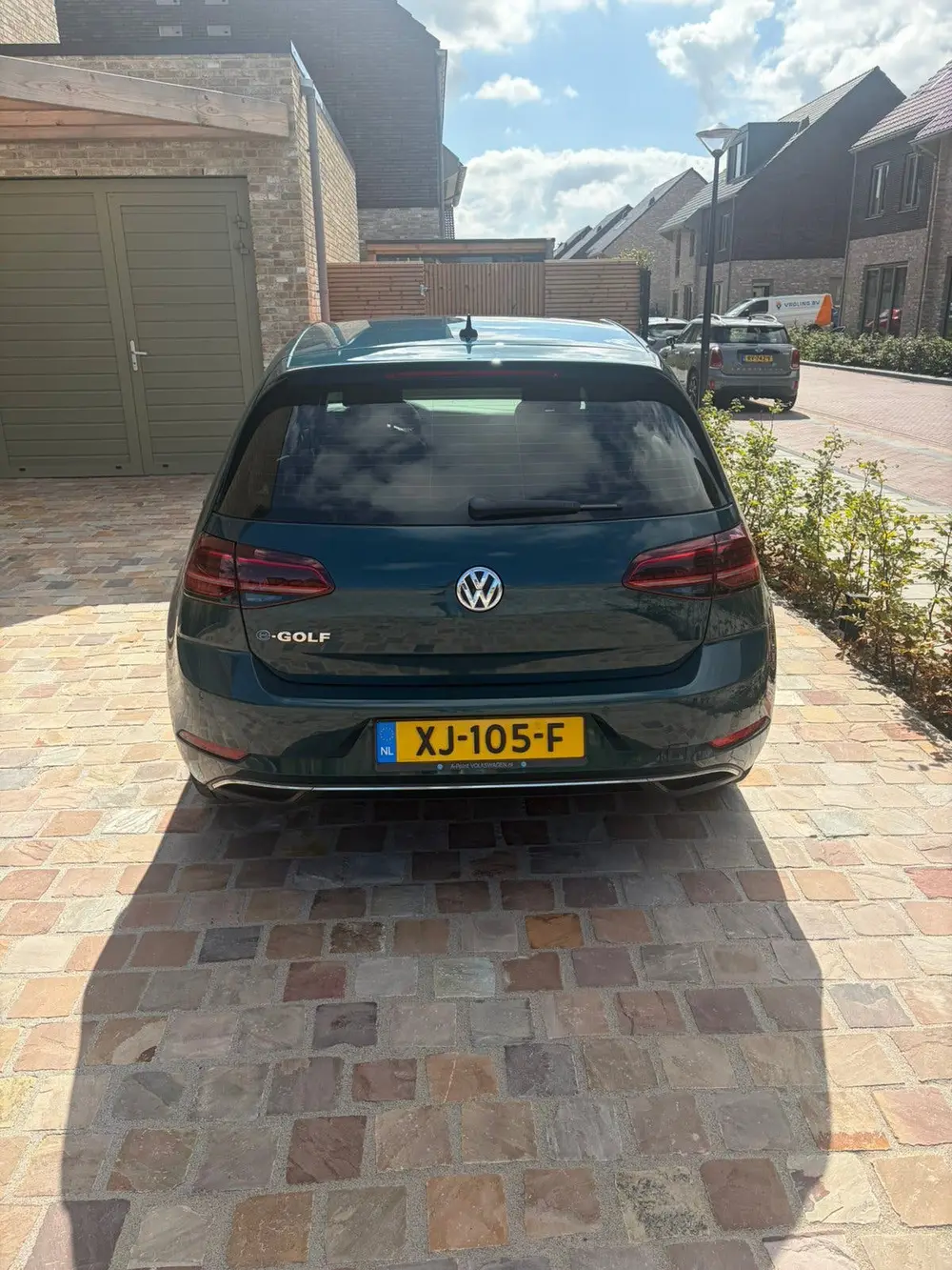 Volkswagen Golf e-Golf 36 kWh 136 pk Automaat 2019 Peacock Groen uit 2019, foto 5