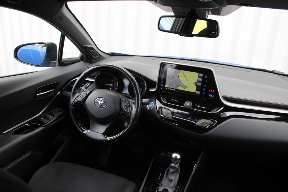 Toyota C-Hr 1.8 Hybrid Style Ultimate | Incl. 12 maanden gar uit 2019, foto 2