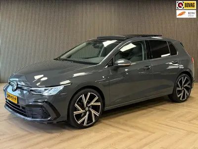Volkswagen Golf 2.0 TDI R-Line Business AUT. PANO TREKHAAK A uit 2023