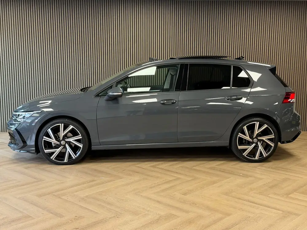 Volkswagen Golf 2.0 TDI R-Line Business AUT. PANO TREKHAAK A uit 2023, foto 3