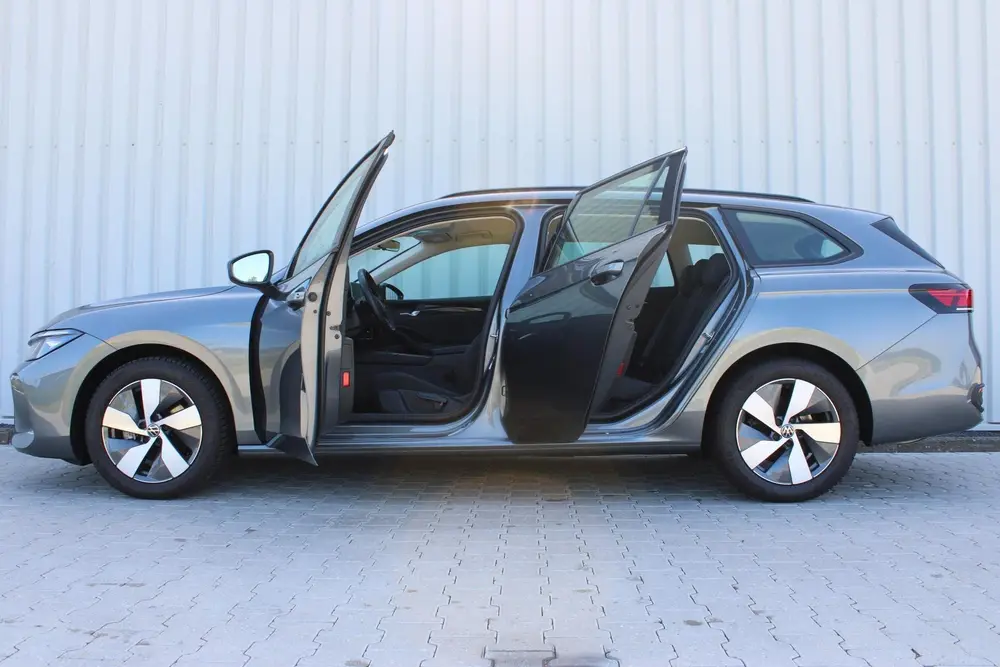 Volkswagen Passat Variant 1.5 eTSI 150 pk | Incl. 12 maanden uit 2024, foto 14