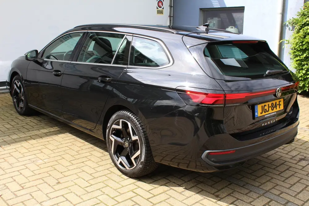 Volkswagen Passat Variant 1.5 eTSI 150 pk | Incl. 12 maanden uit 2024, foto 8