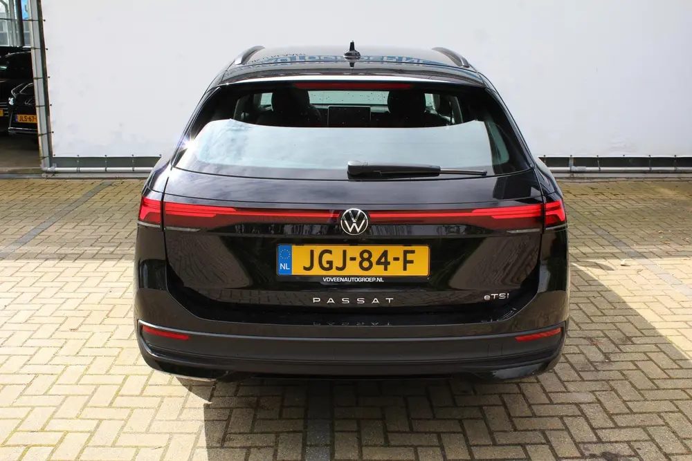 Volkswagen Passat Variant 1.5 eTSI 150 pk | Incl. 12 maanden uit 2024, foto 9