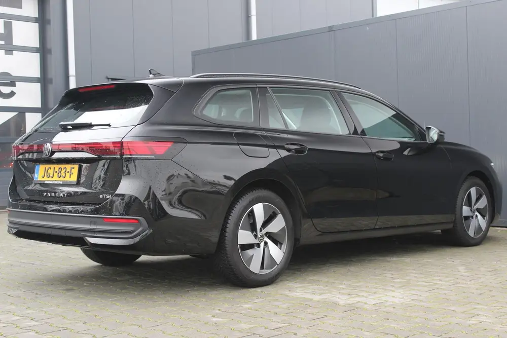 Volkswagen Passat Variant 1.5 eTSI 150 pk | Incl. 12 maanden uit 2024, foto 4