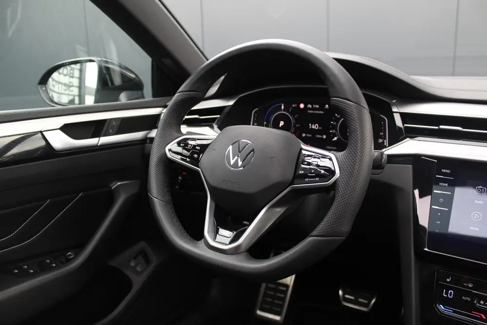 Volkswagen Arteon Shooting Brake 1.4 TSI eHybrid R-Line Busi uit 2022, foto 2