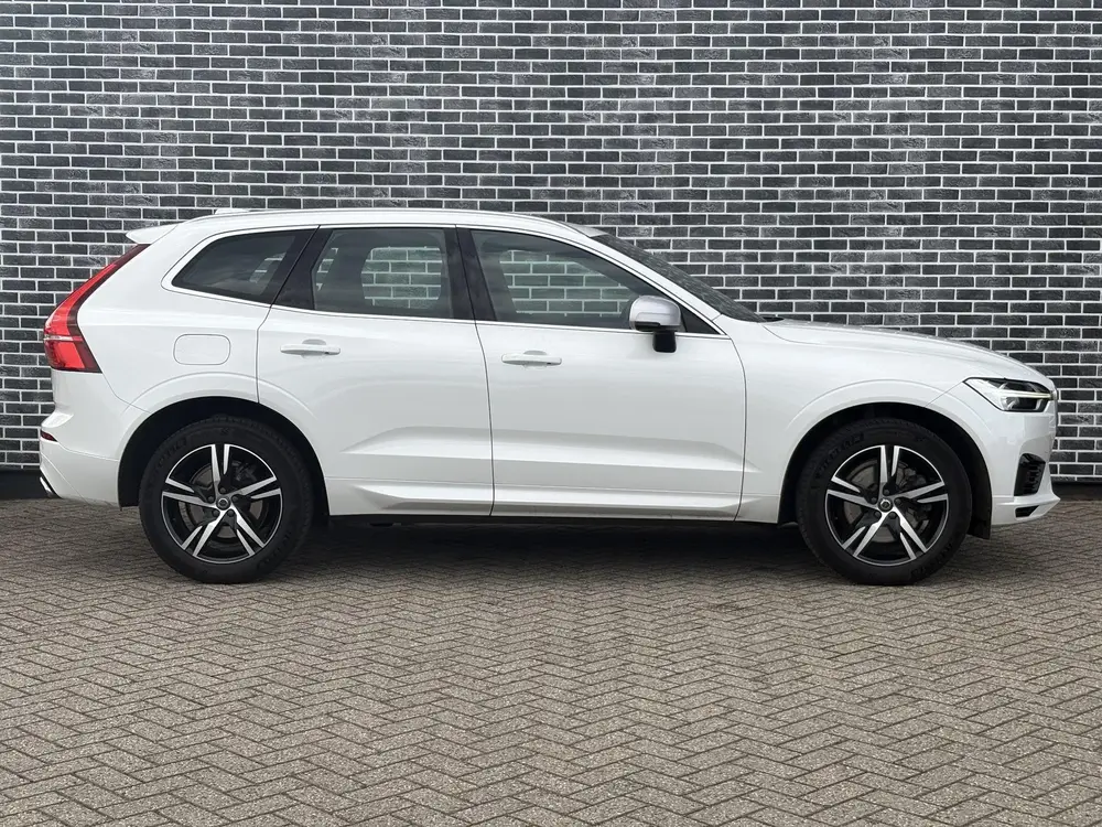 Volvo XC60 2.0 T8 Twin Engine AWD R-Design | Luchtvering | B uit 2019, foto 6