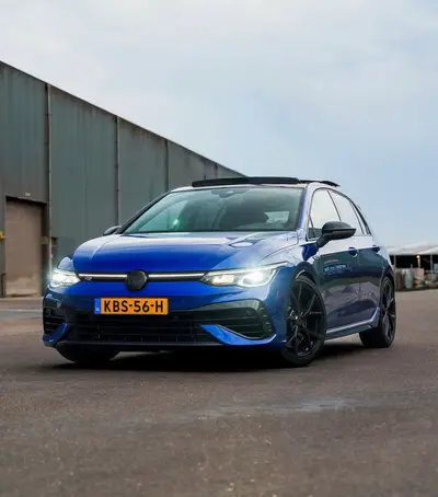 Volkswagen Golf 8 R 2.0 TSI 320pk 7-DSG 4MOTION 2022 Blauw uit 2022
